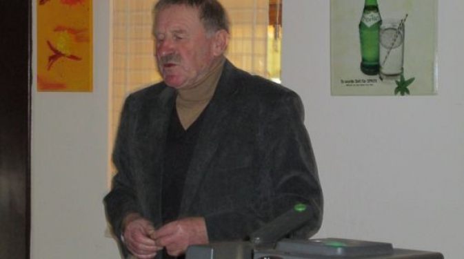 Dr. Wilfried Neumerkel beim Vortrag