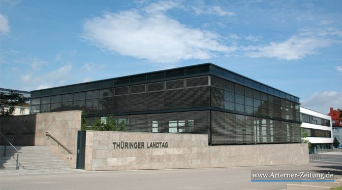 Plenarsaal Thüringer Landtag - Bildquelle: wikipedia.de - Lukas Götz