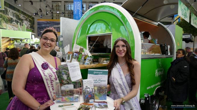 Fliederkönigin Rebecca II. und Fliederprinzessin Eileen I. von Bad Frankenhausen