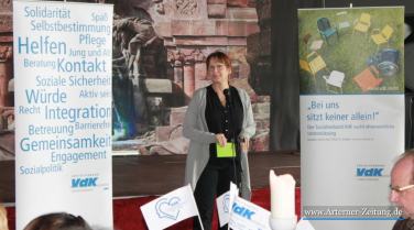 Catrin Auerbach bei ihrem Vortrag