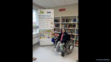 Ina Römer erklärt an Hand des Wimmelbildes