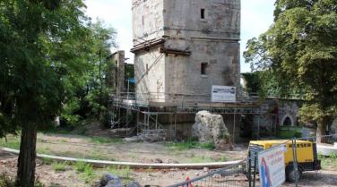 Stabilisierungsarbeiten am Schiefen Turm abgeschlossen
