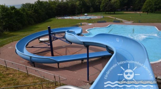 Die Schwimmbadsaison ist eröffnet - Förderverein packt an