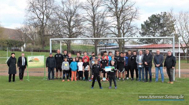 Neue Tore im Stadion im Salinepark