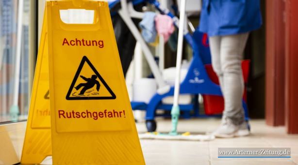 Mehr Geld für 180 Reinigungskräfte im Kreis gefordert 