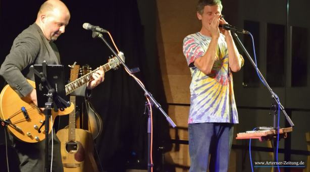 Rezension zum Konzert des Duos TWO MEN BLUE 