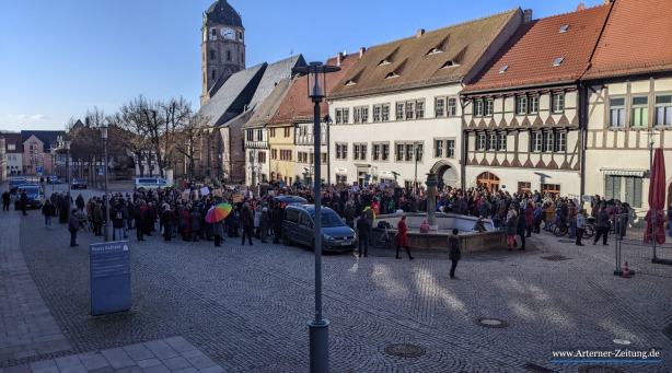 Mehr als 500 Menschen demonstrieren in Sangerhausen