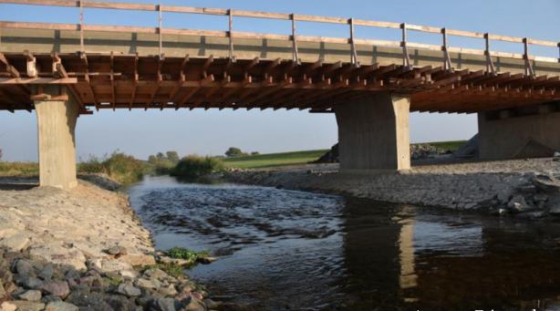 Bauarbeiten Brücke Flutgraben